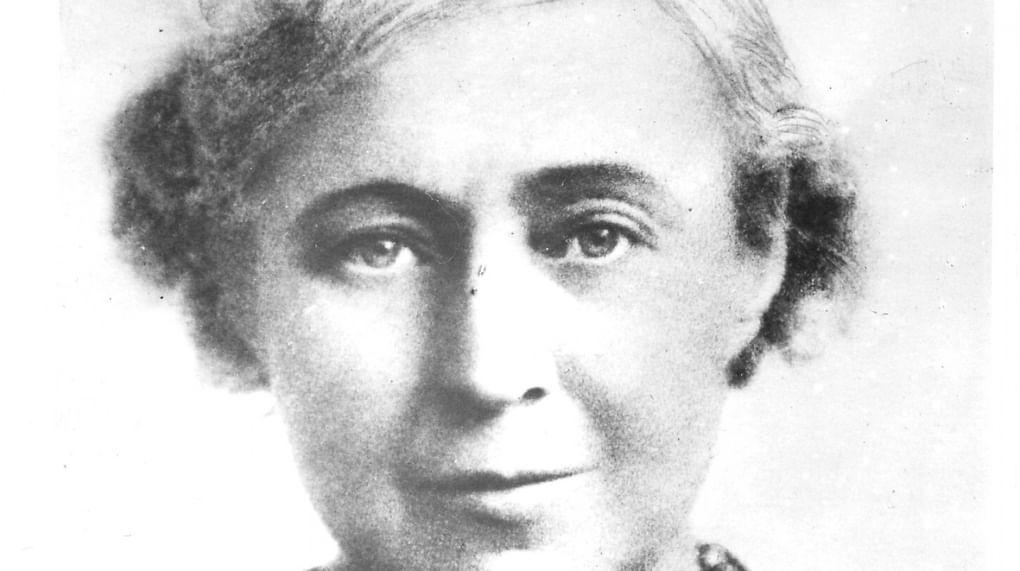 Марина Цветаева. Фотография на паспорт, Москва