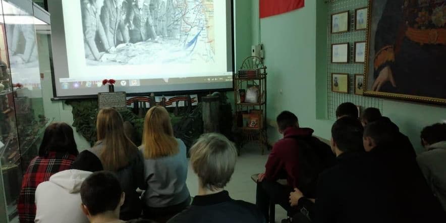 Основное изображение для события Образовательный час «Сталинград. История подвига»