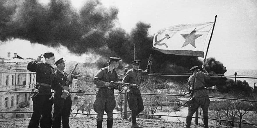 Основное изображение для события Познавательная программа «День завершения советскими войсками Крымской операции 1944»