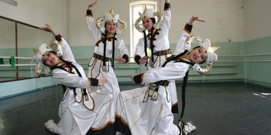 Основное изображение для учреждения Государственный театр танца Калмыкии «Ойраты»