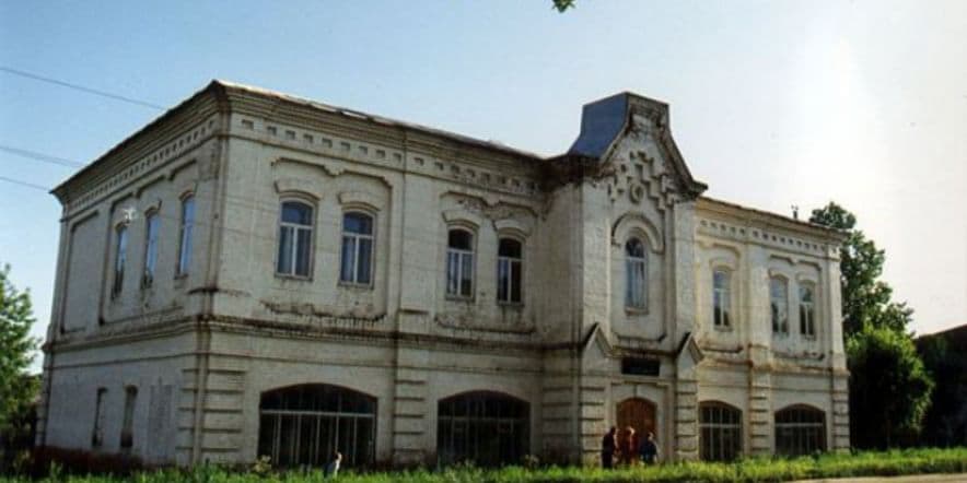 Основное изображение для учреждения Уржумский краеведческий музей им. Н.Н. Арбузовой