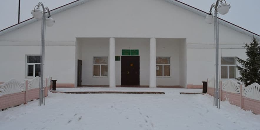 Основное изображение для учреждения Николаевская модельная сельская библиотека