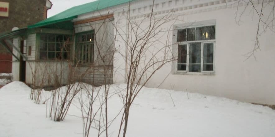 Основное изображение для учреждения Льва-толстовская сельская библиотека