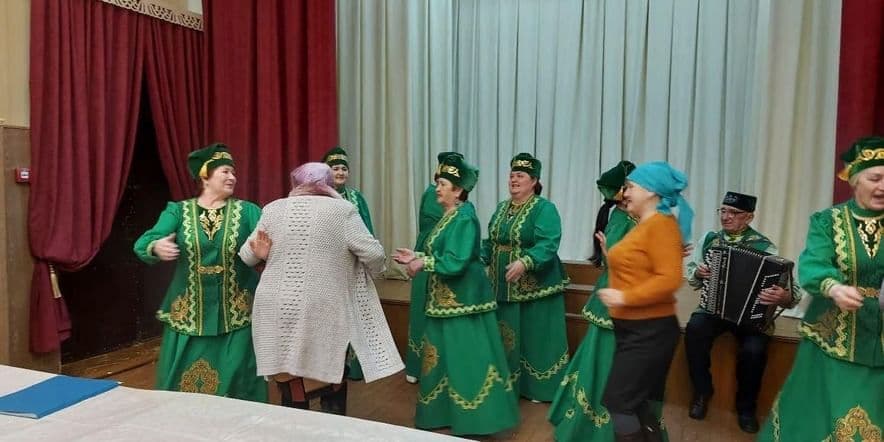 Основное изображение для события Программа «Мир татарского фольклора»