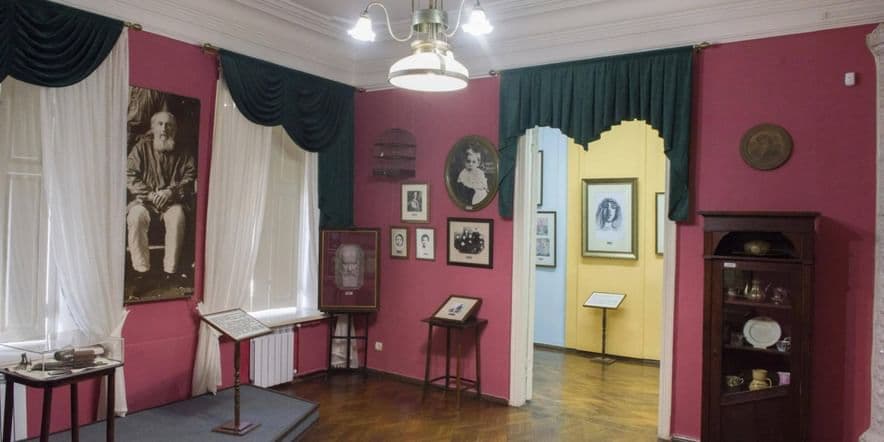 Основное изображение для события Экскурсия по основной экспозиции Дома-музея Велимира Хлебникова