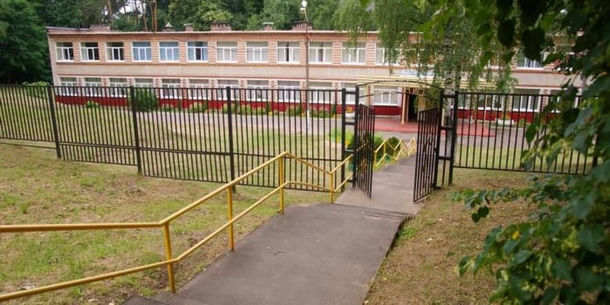 Основное изображение для учреждения Детско-юношеская библиотека «Петровское»
