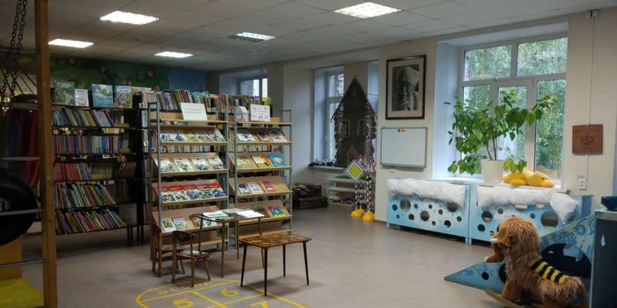 Основное изображение для учреждения Специализированная детская библиотека № 27 им. С.В. Михалкова