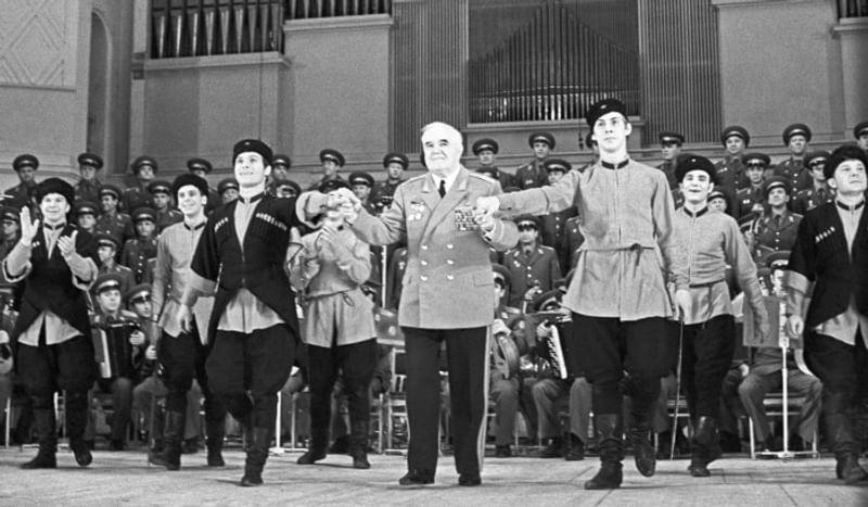 Академический ансамбль песни и пляски Советской армии. 1978 год. Фотография: ТАСС