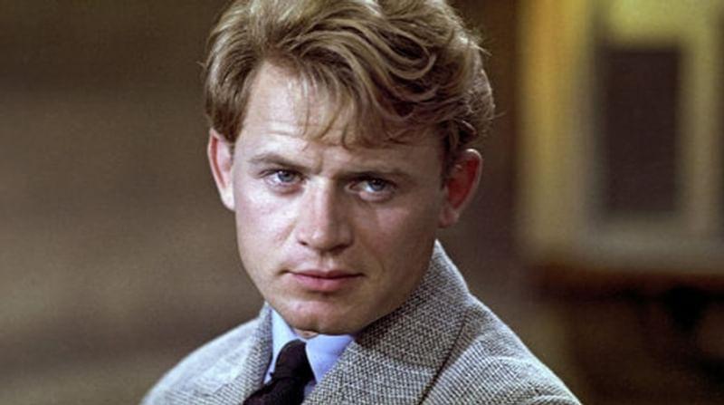 Кадр из фильма «Пой песню, поэт…»