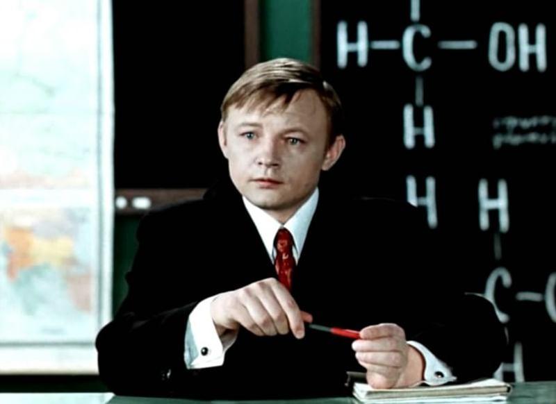 Михаил Кононов в роли Нестора Петровича в художественном фильме Алексея Коренева «Большая перемена» (1972)