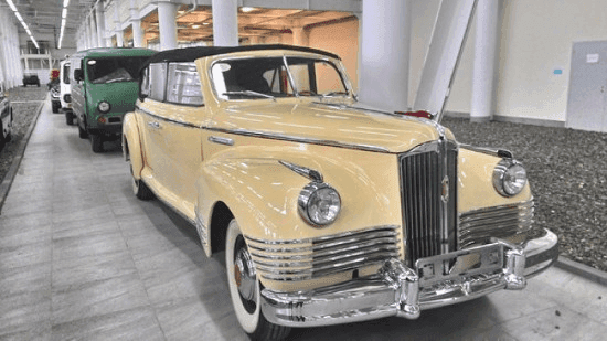 Легковой автомобиль представительского класса ЗИС-110