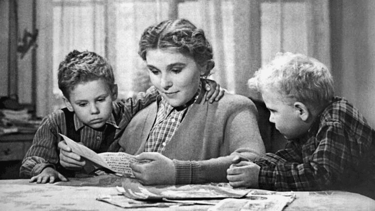 Вера Васильева в фильме «Чук и Гек» (1953)