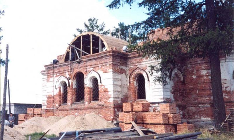 Строительство Никольской церкви в с. Сура