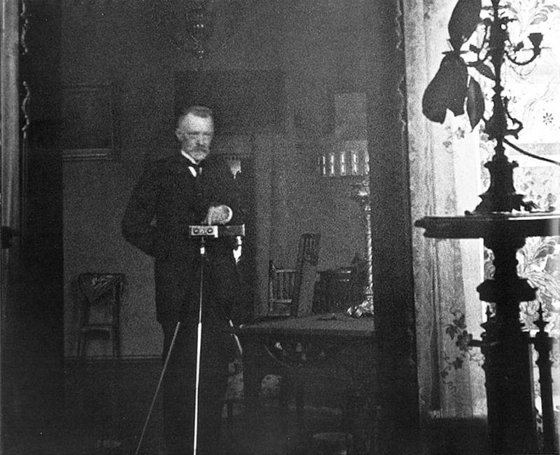 «Селфи» Владимира Шухова