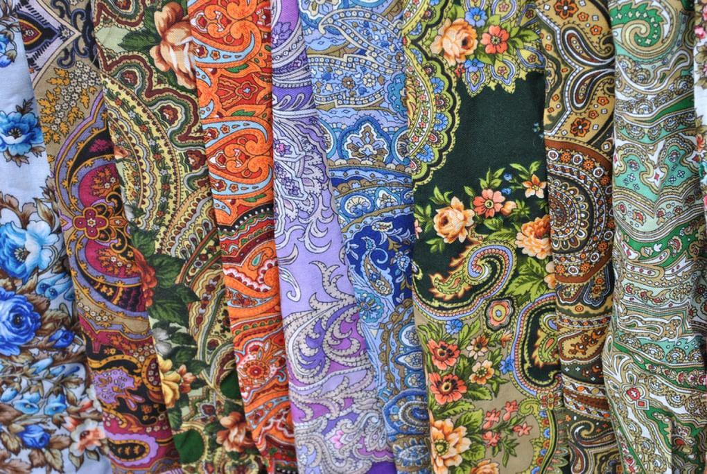 Павловопосадские платки. Фотография: lana1501 / фотобанк «Лори»