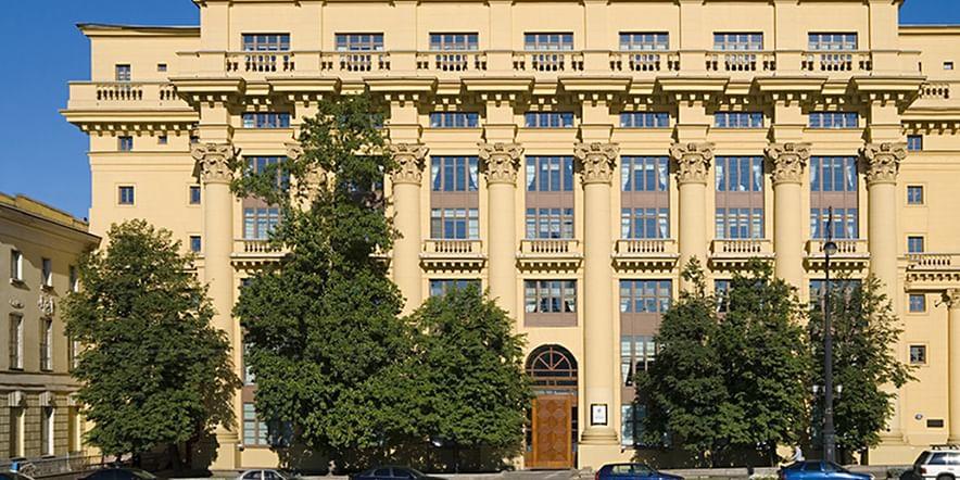 Основное изображение для учреждения Жилой дом на ул. Моховая