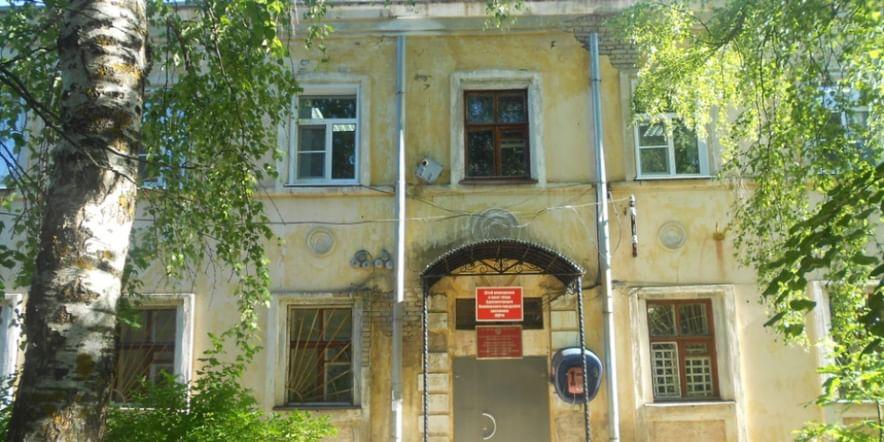 Основное изображение для учреждения Библиотека пос. Колобово