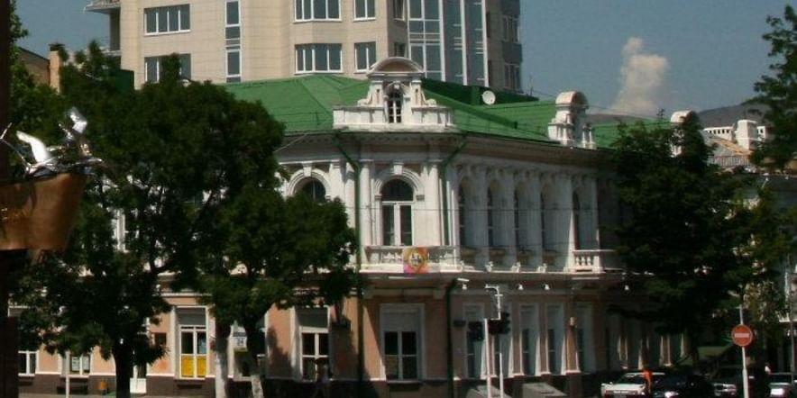Основное изображение для учреждения Центральная городская библиотека им. Э.Э. Баллиона