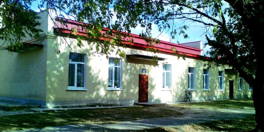 Основное изображение для учреждения Обшаровская сельская библиотека № 1