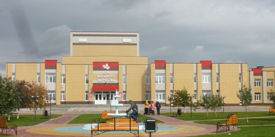 Основное изображение для учреждения Бехтеевская модельная сельская библиотека