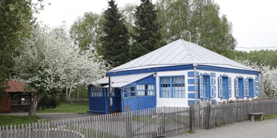 Основное изображение для учреждения Усадьба, купленная В.М. Шукшиным для матери М.С. Куксиной.