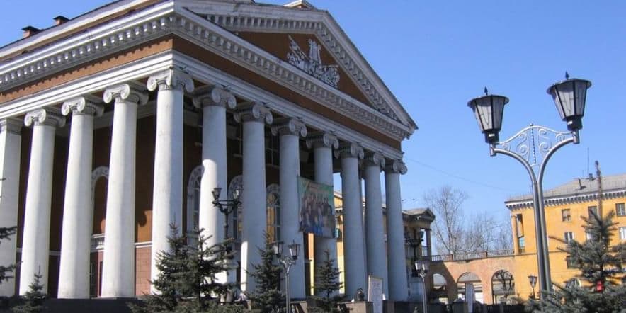 Основное изображение для учреждения Прокопьевский драматический театр им. Ленинского комсомола