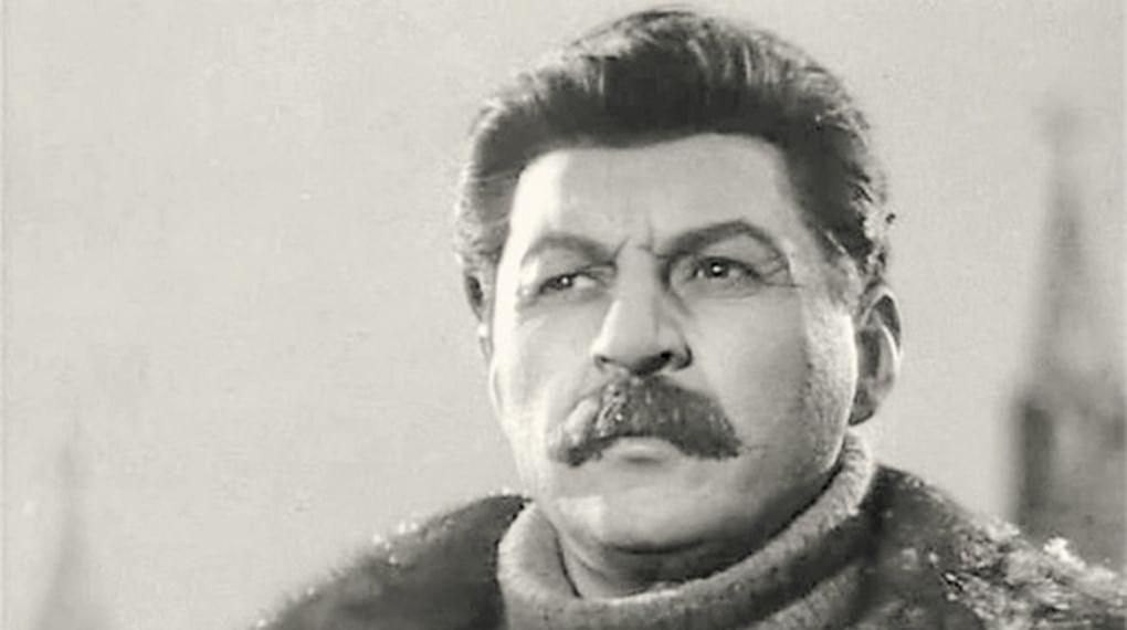 Михаил Геловани в роли Сталина