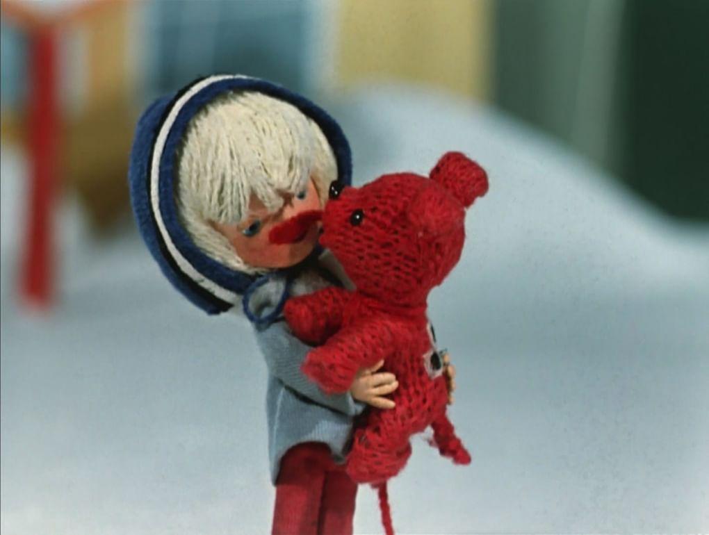 Кадр из мультфильма «Варежка»