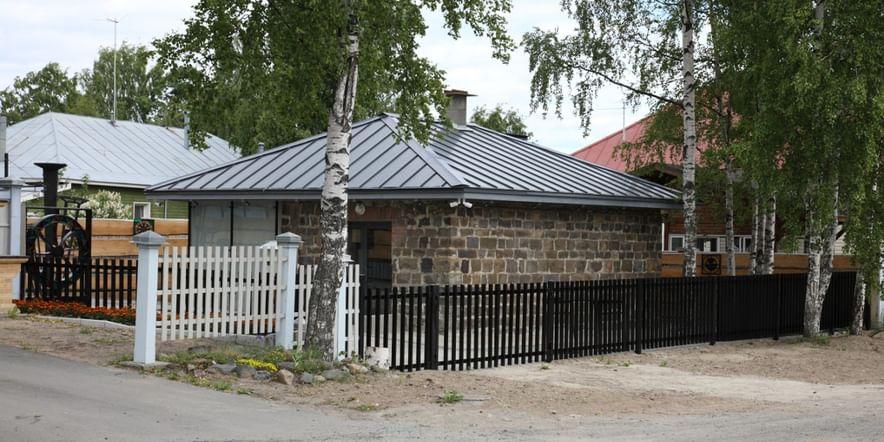 Основное изображение для учреждения Кузница музея «Кижи»