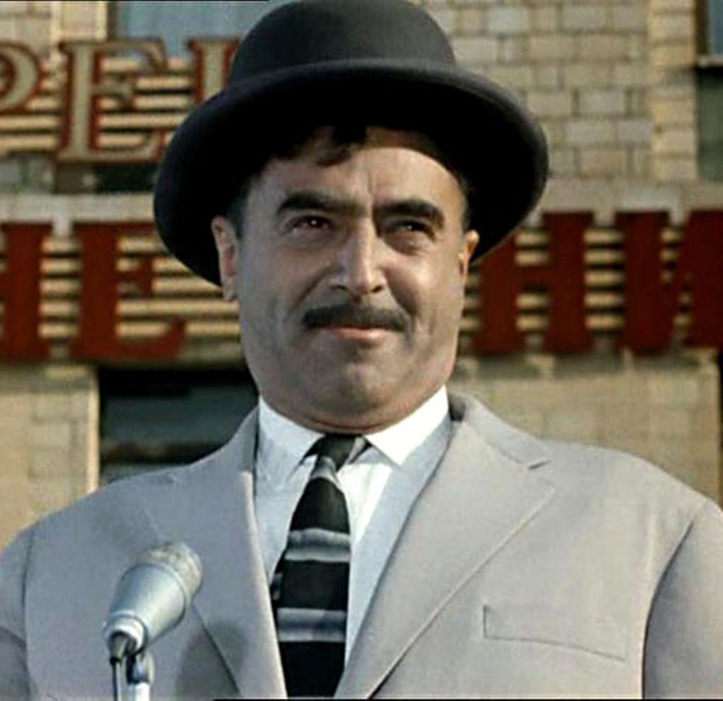 Кадр из фильма «Кавказская пленница» 