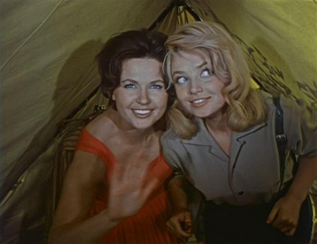 Кадр из фильма «Три плюс два» (1963)