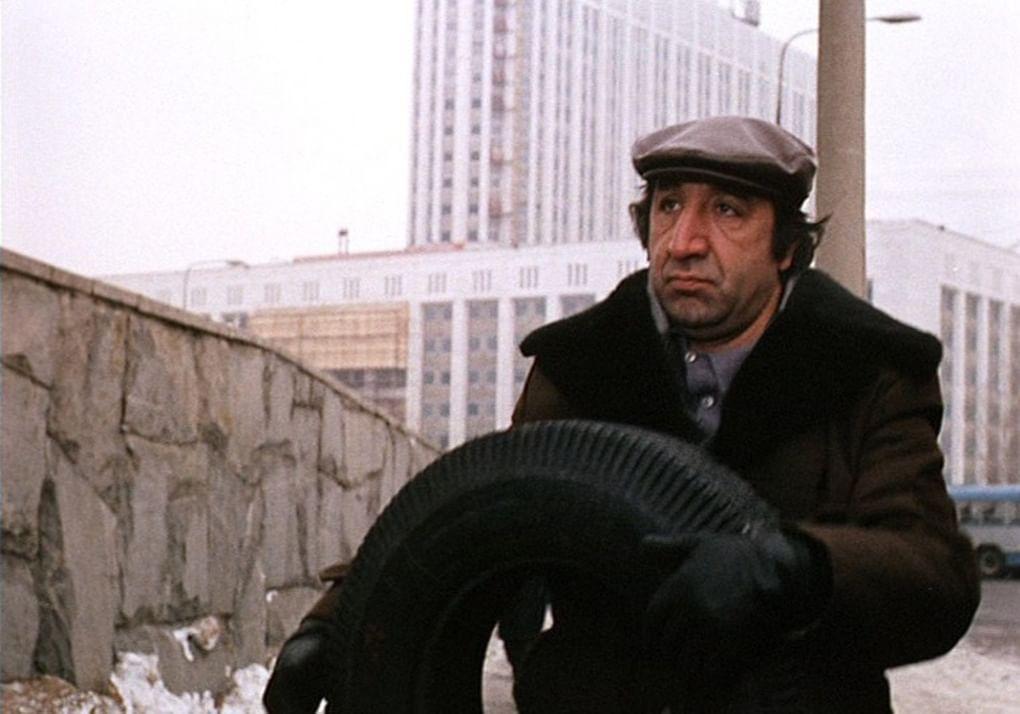 Кадр из фильма «Мимино» (1977)