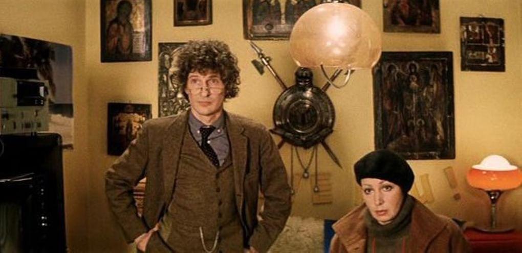 Кадр из фильма «Самая обаятельная и привлекательная» (1985)