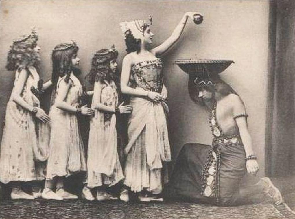 Вера Каралли в роли Аспиччии в балете «Дочь фараона». Фотография: swansballet.beon.ru