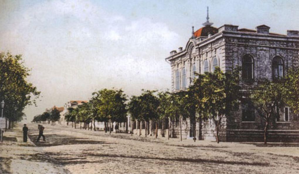 Дореволюционная открытка. Анапа. Пушкинская улица. Фотография: anapa.pw