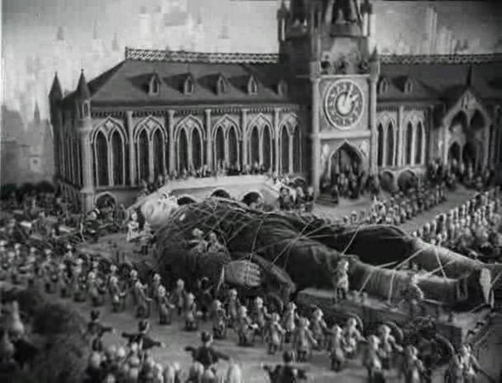 Кадр из фильма «Новый Гулливер» (1935)