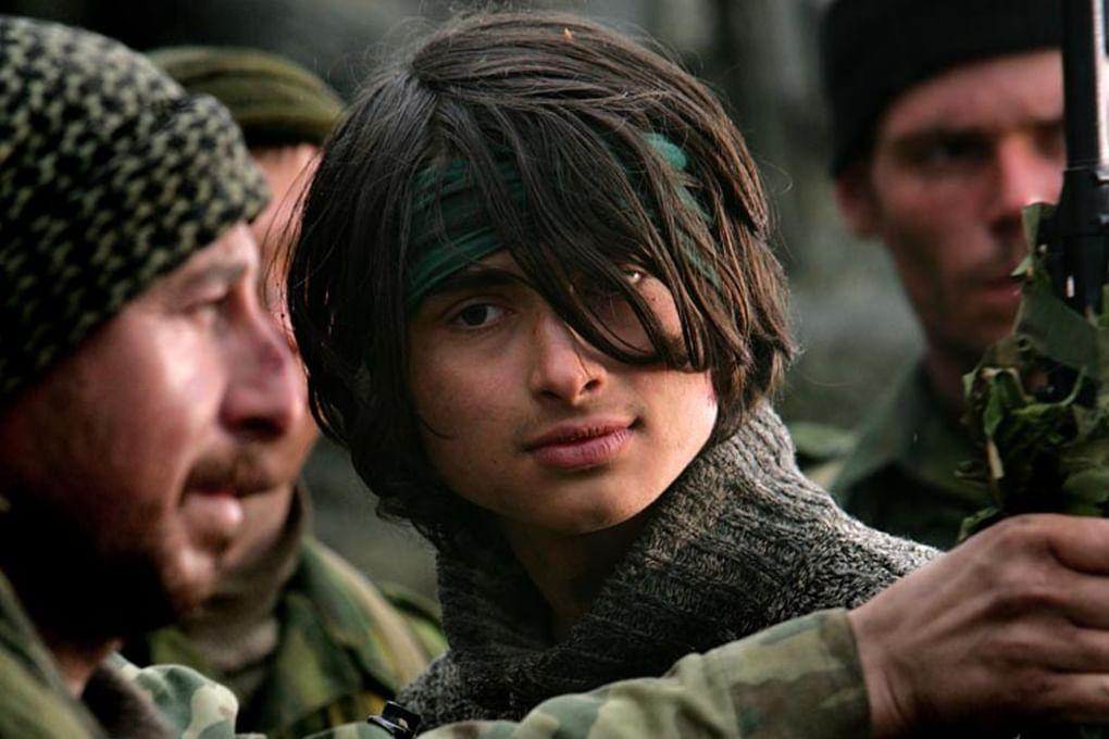 Кадр из фильма «Пленный» (2008)