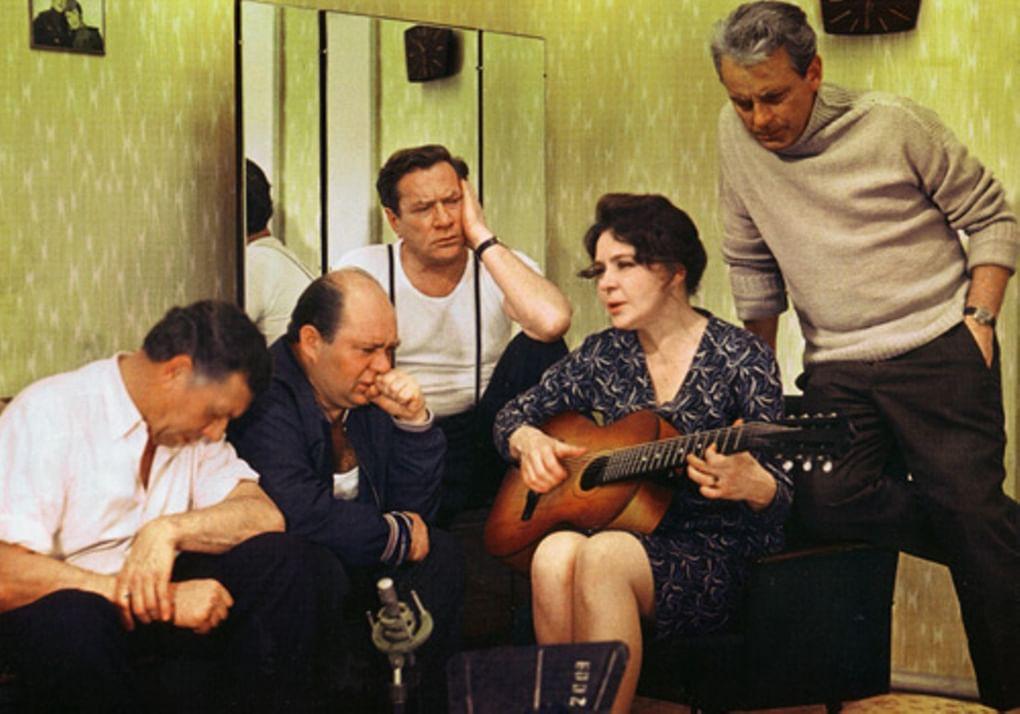 Кадр из фильма «Белорусский вокзал» (1970)