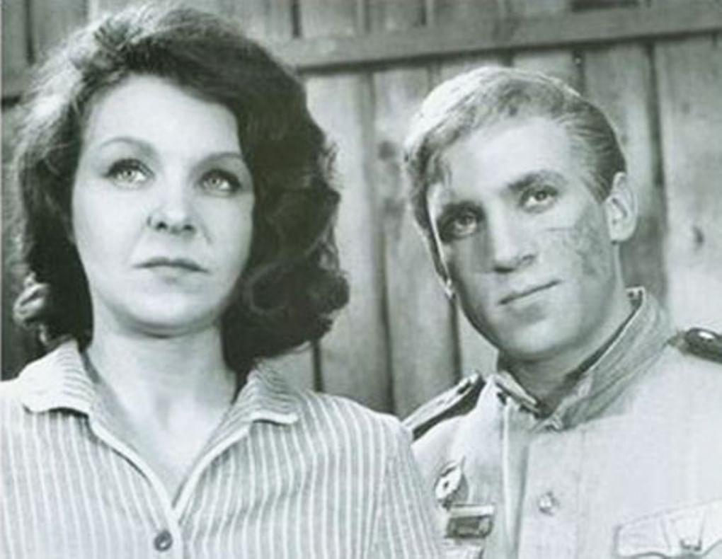Кадр из фильма «Я родом из детства» (1966)