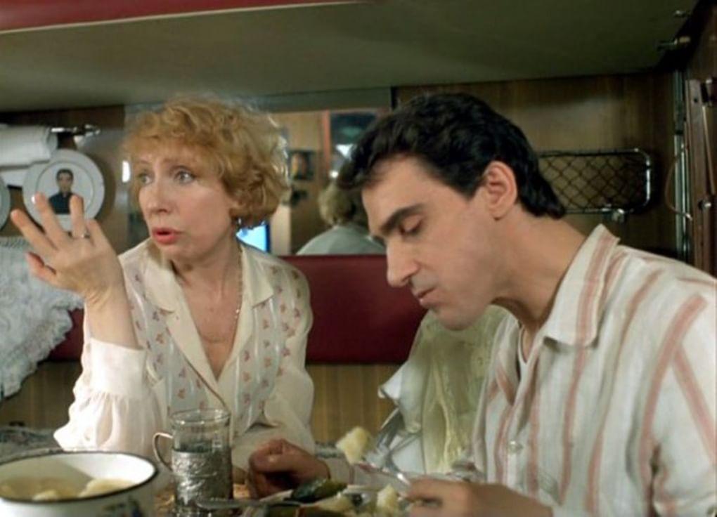 Кадр из фильма «Ширли-мырли» (1995)