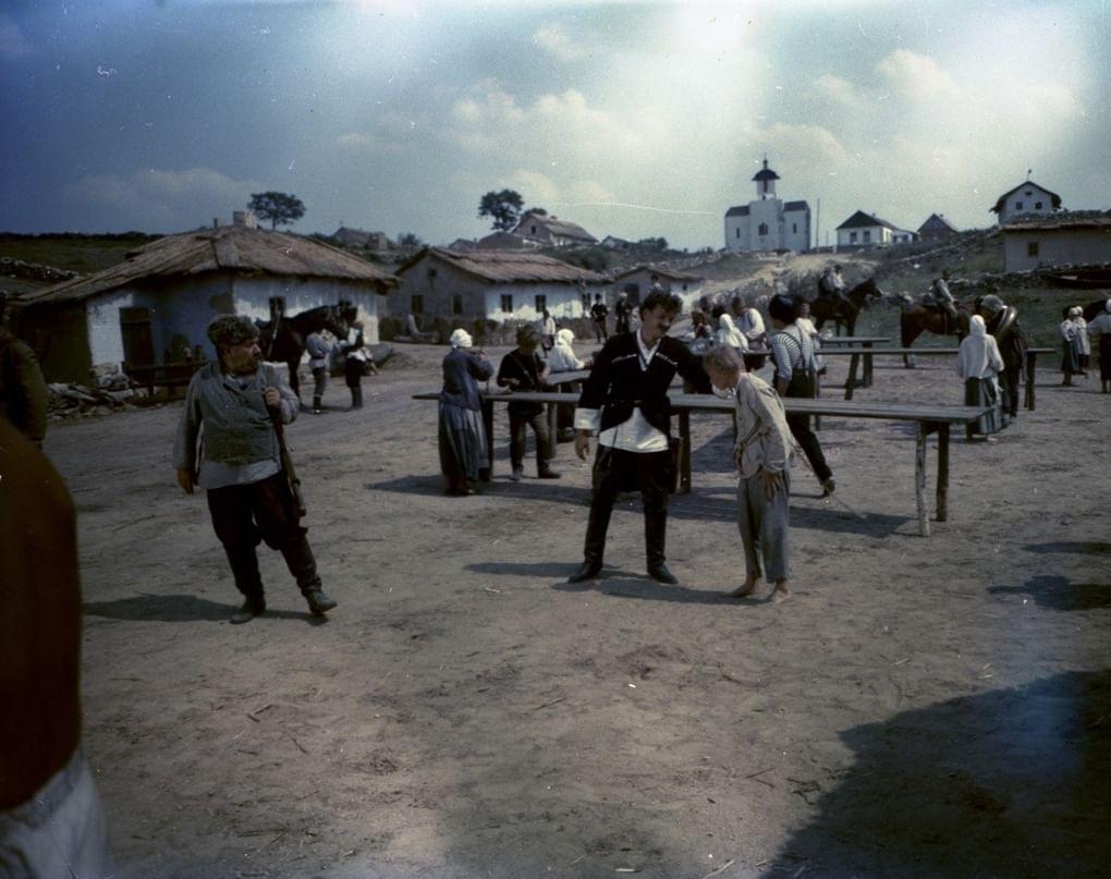 Кадр из фильма «Неуловимые мстители» (1966)