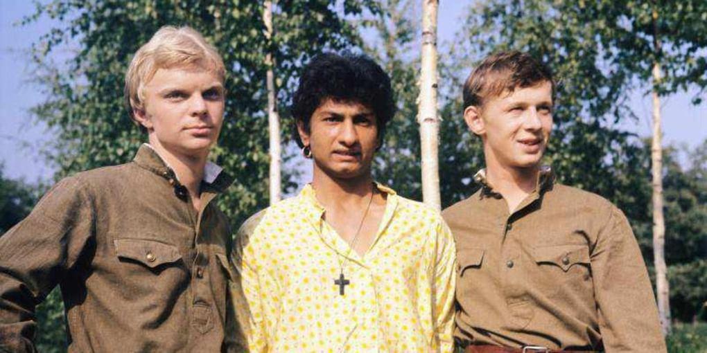 Кадр из фильма «Корона Российской империи, или Снова неуловимые» (1971)