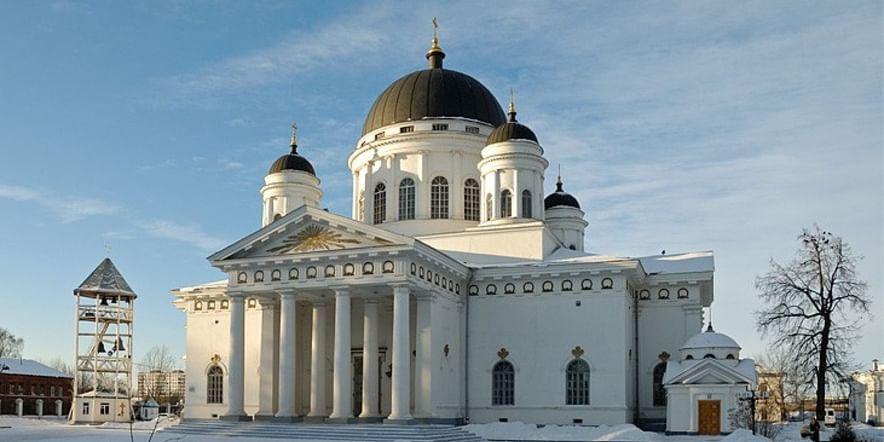 Основное изображение обзора объекта "Кафедральный собор Происхождения Честных Древ Креста Господня в Нижнем Новгороде (Спасский Староярмарочный собор)"