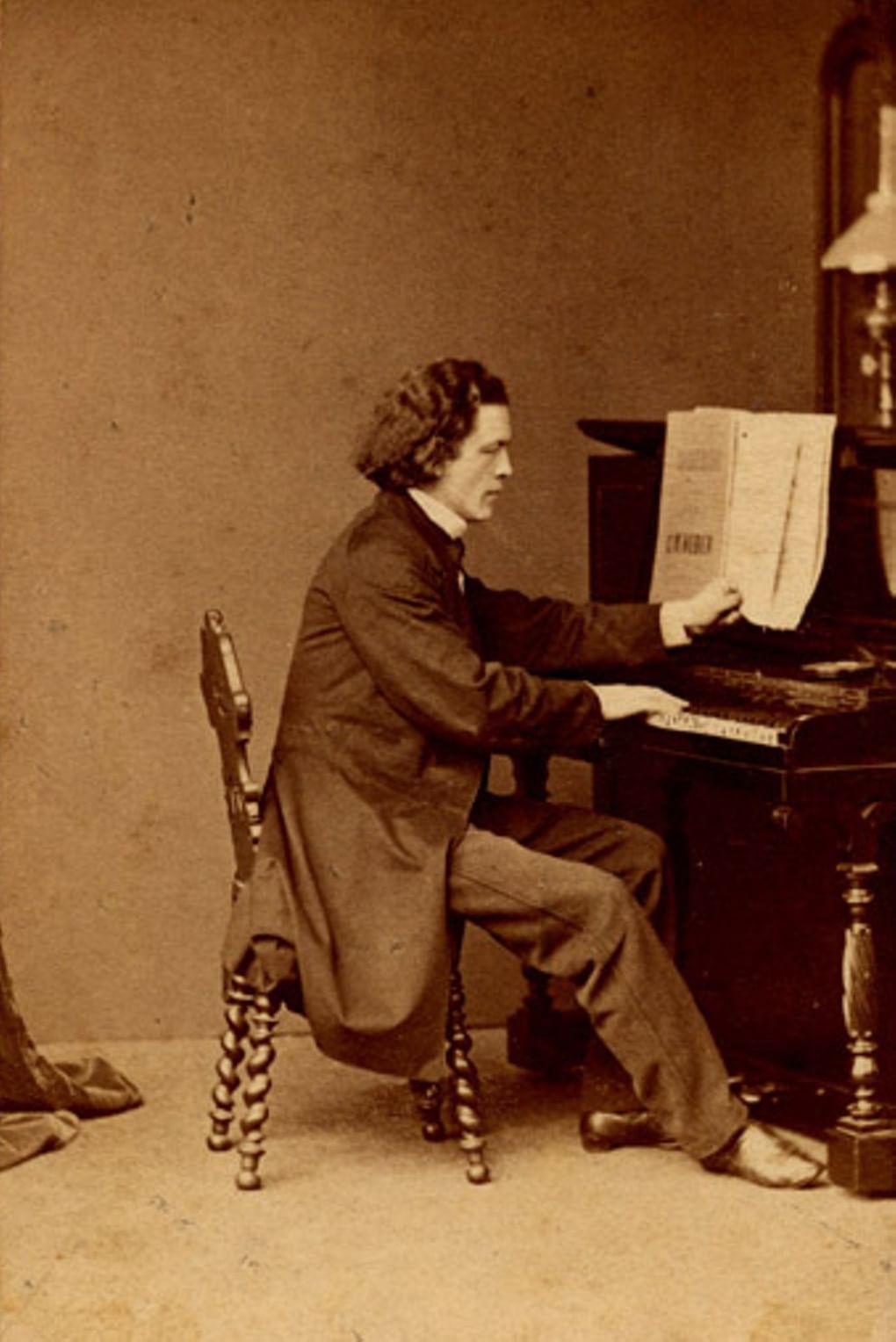 А.Г. Рубинштейн. 1860-е годы. Фотография: biblio.conservatory.ru