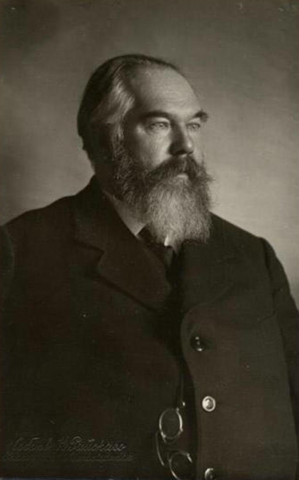 Фотооткрытка. Танеев, Сергей Иванович (1856-1915). Русск. композитор, проф. Моск. Консерв. и директор с 1885-1889 г. Портрет. 3/4 влево, погрудный. Всероссийское музейное объединение музыкальной культуры имени М.И. Глинки. Фотография: goskatalog.ru