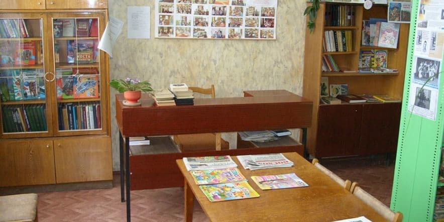Основное изображение для учреждения Библиотека села Лещаное