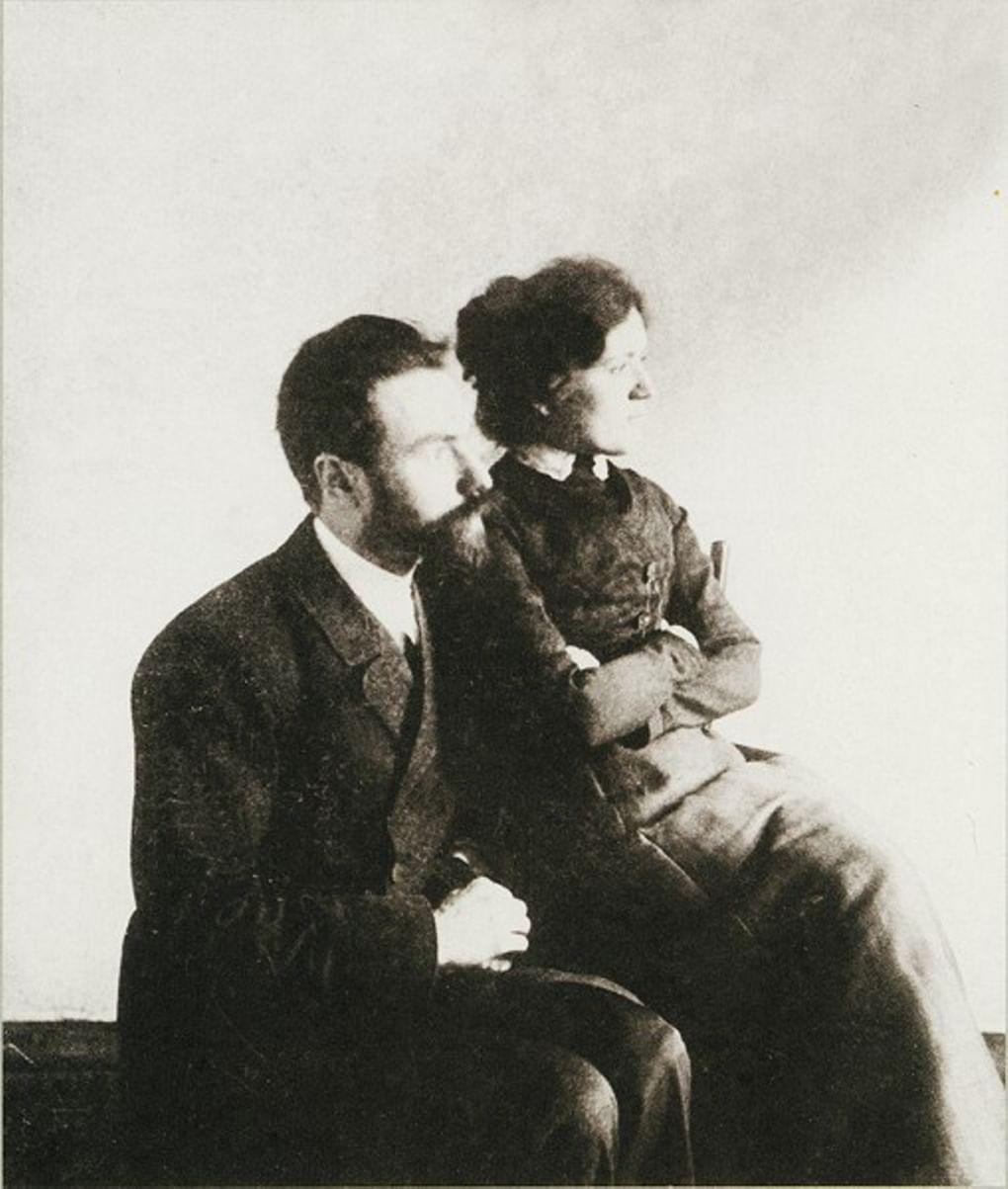 Валерий Брюсов и его жена Иоанна Брюсова (урожденная Рунт). 1899 год. Фотография: М.Золотарева