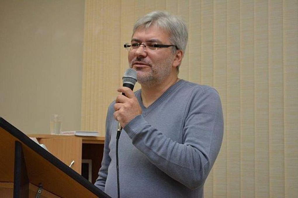 Евгений Водолазкин на лекции «Русская литература между прошлым и будущим» в Петрозаводском государственном университете. Фотография: petrsu.ru 