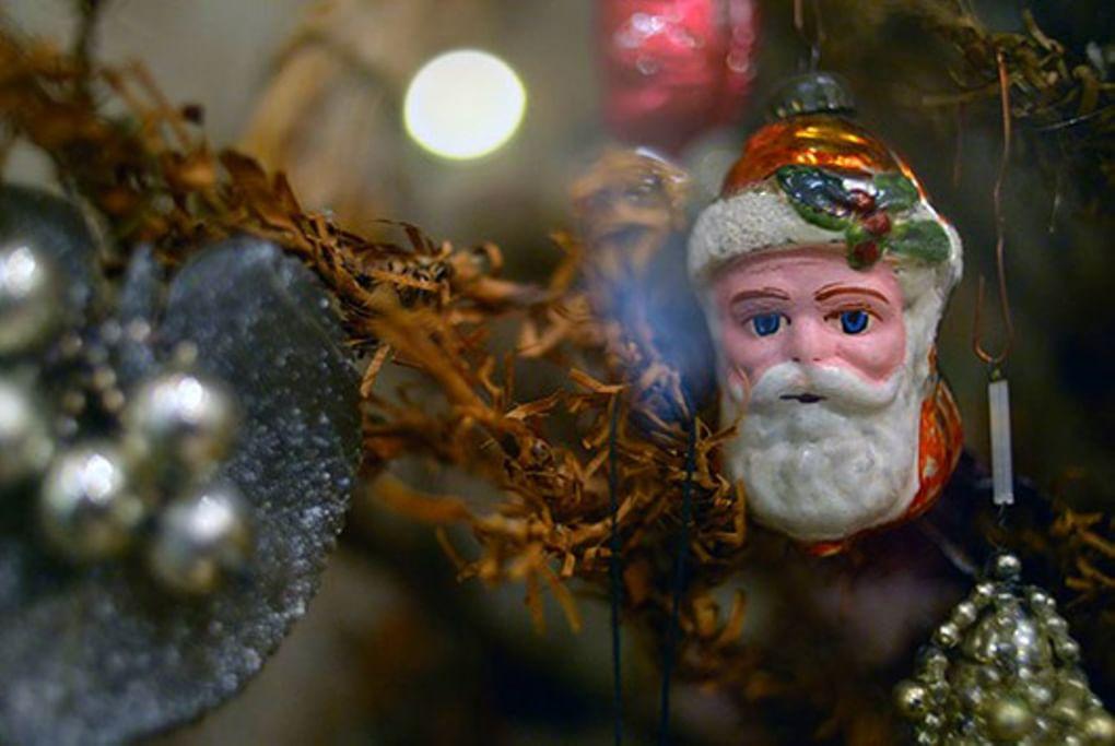 Рождественский дед (стекло, конец XIX – начало XX века)