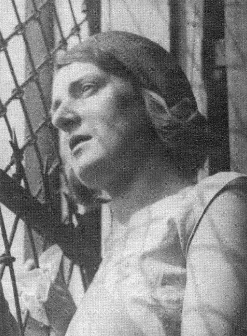 Мария Тарасенко, жена Ильфа. Александра Ильф «Москва и москвичи в фотографиях Ильи Ильфа». Москва: Издательство «ЛомоносовЪ», 2011